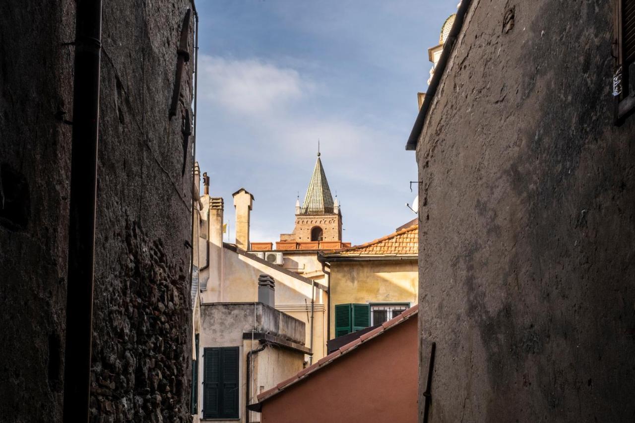 Archivolto Del Teatro Hotel Albenga Exterior photo